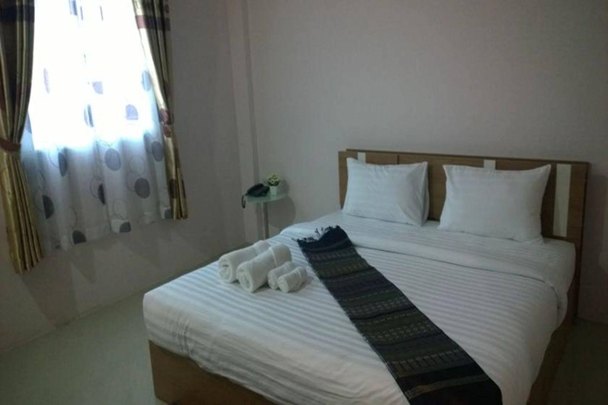 The Zara Double Tree Hotel Ubon Ratchathani Eksteriør billede