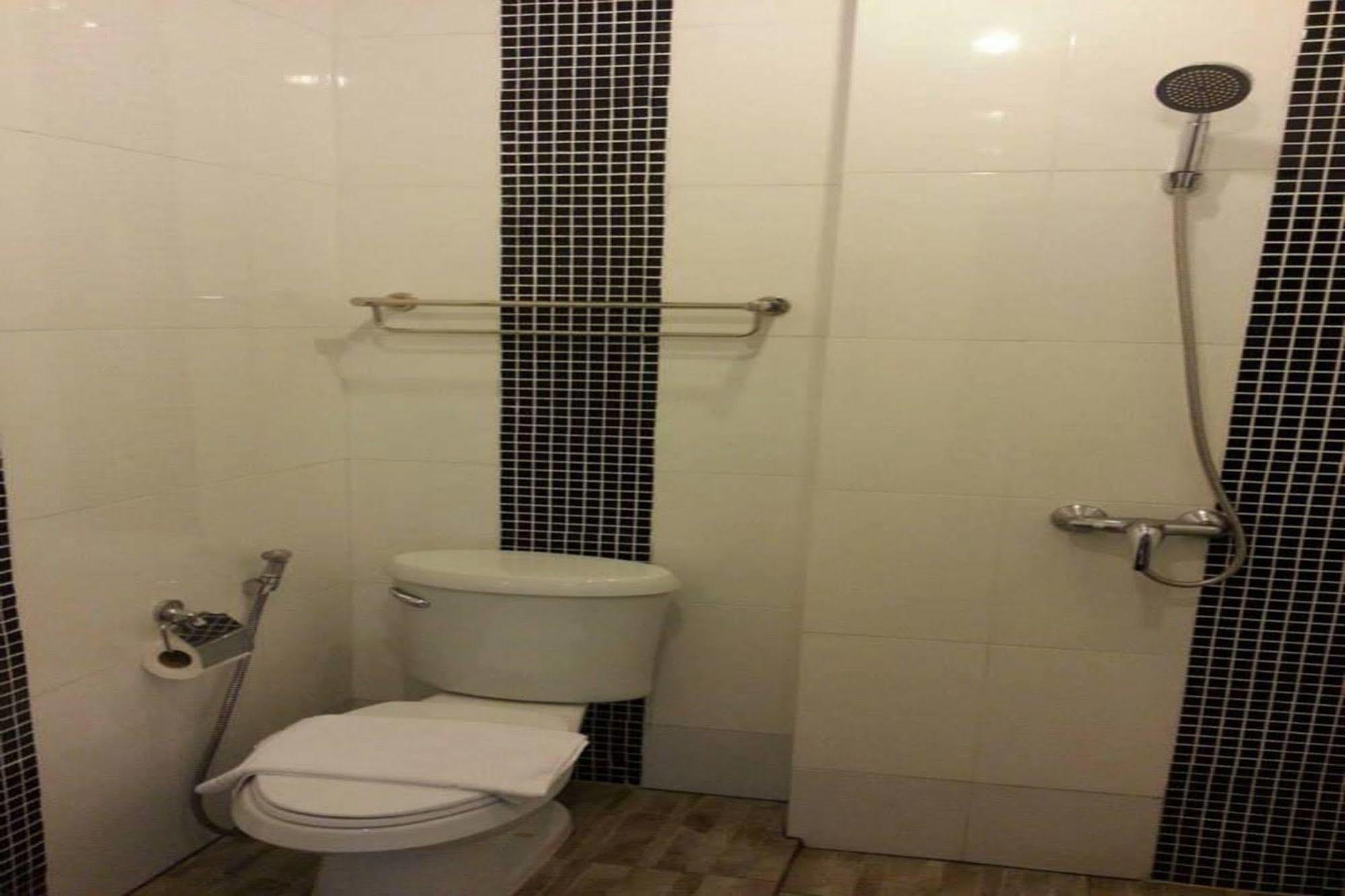 The Zara Double Tree Hotel Ubon Ratchathani Eksteriør billede
