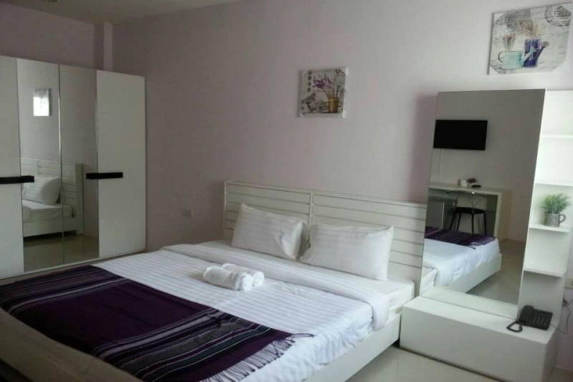 The Zara Double Tree Hotel Ubon Ratchathani Eksteriør billede