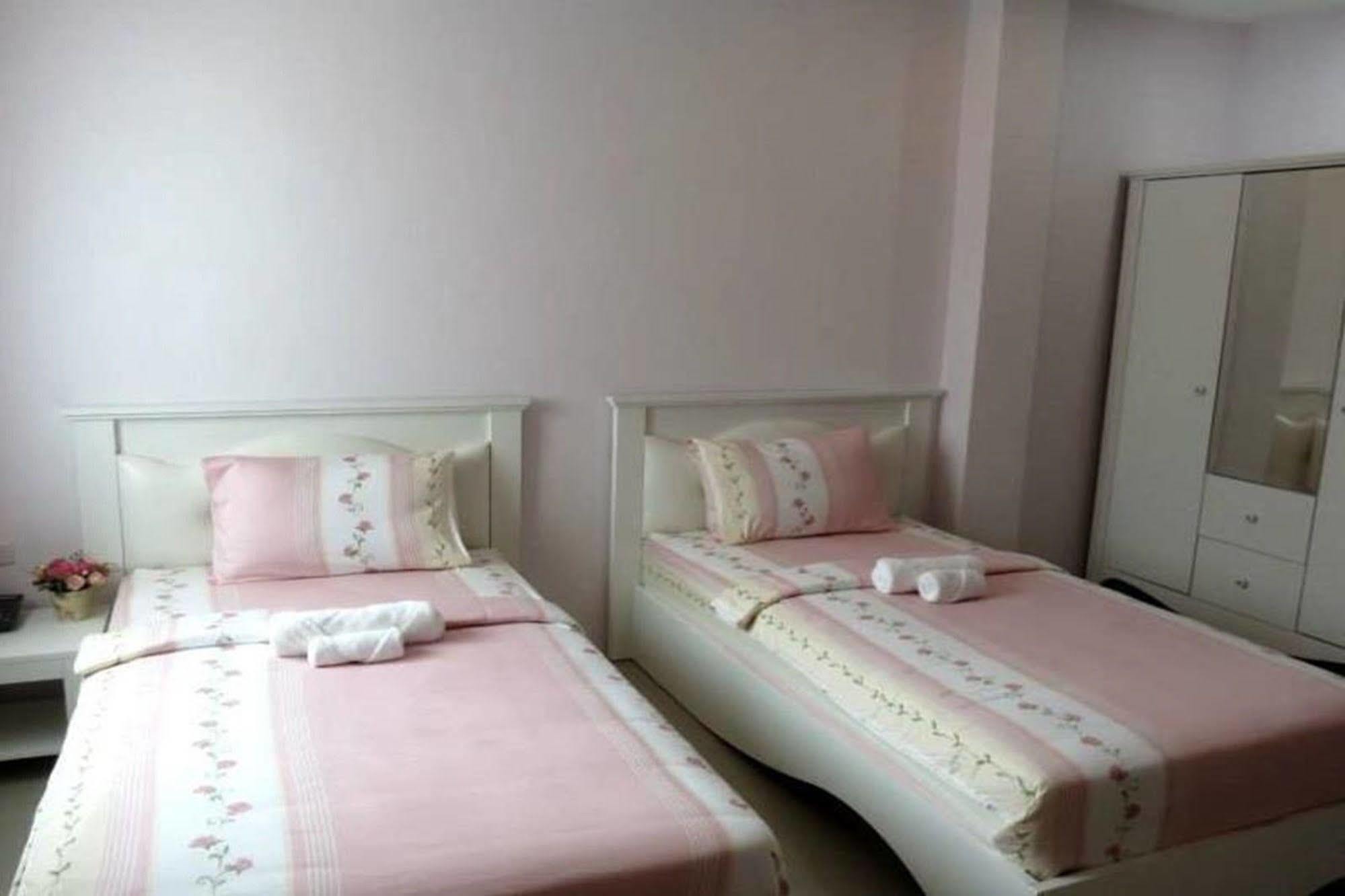 The Zara Double Tree Hotel Ubon Ratchathani Eksteriør billede